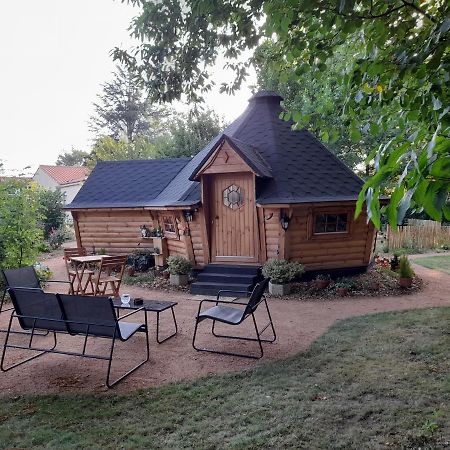 A L'Oree Du Cedre Hotell Pouzauges Eksteriør bilde